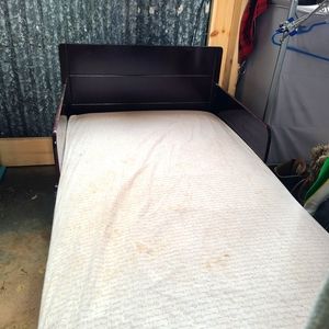 Toddler bed